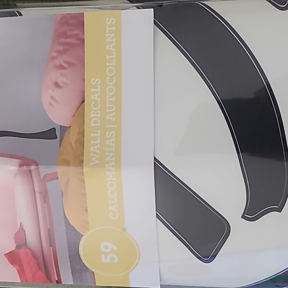 NEW RoomMates Peel & Stick Tree Wall Decals Removable Reusable No Residue - Picture 4 of 8